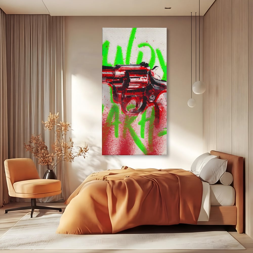 Tablou canvas cu tablou canvas cu pistol rosu si graffiti, fara rama, pe sasiu de lemn, pe perete intr-un dormitor
